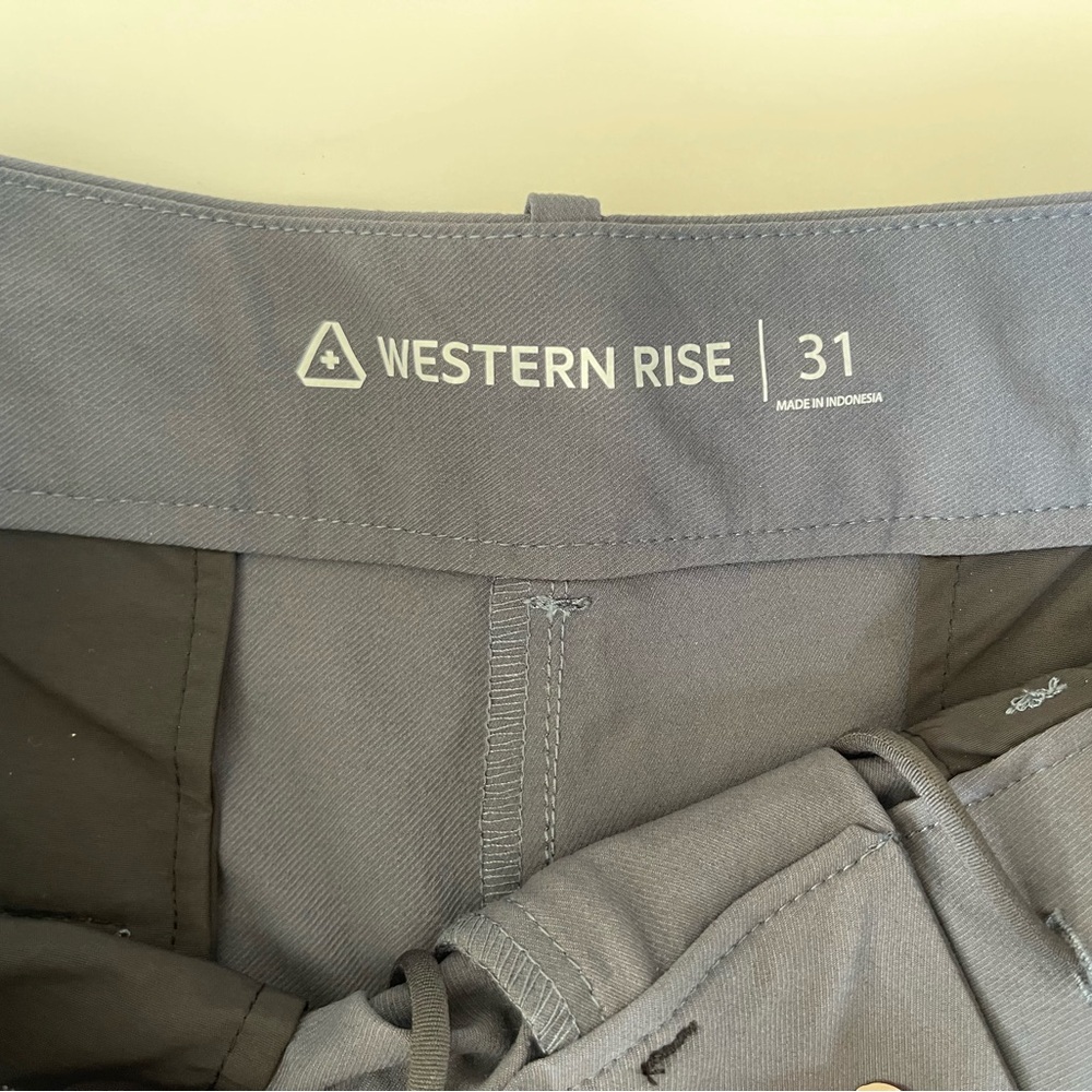 Western Rise Evolution Short - Picture 6 of 7